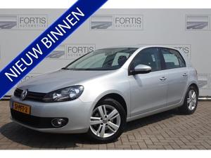 Volkswagen Golf 1.2 TSI TOUR II BLUEMOTION Navi  ECC  PDC .