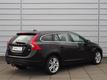 Volvo V60 D2 AUT 6  MOMENTUM XENON NAVI BLUETOOTH 17INCH PARK ASSIST