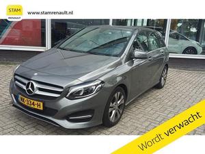 Mercedes-Benz B-klasse 180 Urban  NAV. 17`LMV LED NL AUTO!!