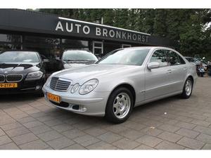 Mercedes-Benz E-klasse 200 K. AUTOMAAT, NAVI *BIJTELLINGSVRIENDELIJK*