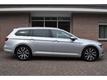 Volkswagen Passat Variant 1.6 TDI 88kw 120pk H6 HIGHLINE Xenon Ecc Pdc ACC Leer Navigatie