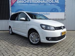 Volkswagen Touran 1.6 TDI Highline Cup 7-Persoons DSG! Xenon! Navi! PDC! Trekhaak! 16`Inch!