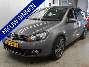 Volkswagen Golf 1.2 TSI HIGHLINE BLUEMOTION Leer  Navi  Trekhaak  18 inch