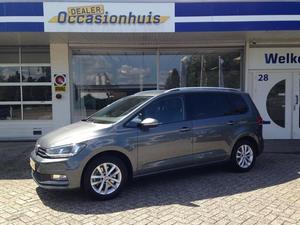 Volkswagen Touran 1.2 TSI 110 pk Connected  7P ACC NAV BlueTooth PDC LMV