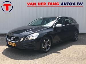 Volvo V60 2.0T R-DESIGN   NAVI   Trekhk