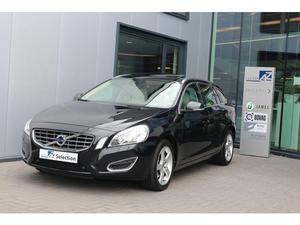 Volvo V60 1.6 T4 SUMMUM 180 PK   Automaat   Leder   Navigatie   Schuif kanteldak