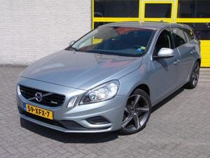 Volvo V60 1.6 T3 150PK R-DESIGN BJ2012 VOL-Leder Navi LMV-18` LED ECC PDC