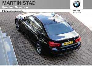 BMW 3-serie 318iA Centennial Executive | Facelift | Business navigatie | 17 inch sterspaak | Pdc achter | Sports