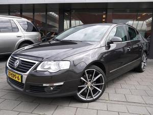 Volkswagen Passat 1.4 TSI Comfortline BlueMotion Automaat Navi