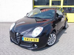 Alfa Romeo MiTo 1.3 JTDM ECO DISTINCTIVE BJ2013 VOL-Leder Navi Groot  ECC PDC