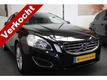 Volvo V60 2.0 D4 Summum LEDER NAVI SCHUIF KANTEL DAK DVD SCHERMEN AFN. TREKHAAK NIEUW STAAT !!