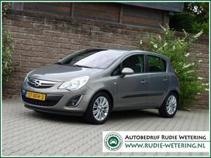 Opel Corsa 1.4I 100PK 5DRS. COSMO 1 2LEER ECC PDC TREKHAAK LMV16