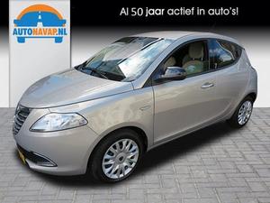 Lancia Ypsilon 0.9 TWINAIR GOLD DOLCE VITA  41.000 Km Arco Cruise Pdc Blue&Me NAP Garantie