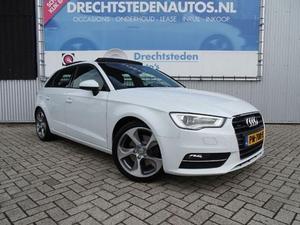 Audi A3 Sportback 2.0 TDI Quattro Panoramadak! Xenon! 18`Inch! Ambition! 150 PK!