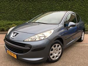 Peugeot 207 1.4 XR 3drs 106.000km   APK 29-10-2018