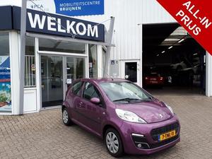 Peugeot 107 1.0 ENVY *All-in prijs! * All-season banden - Airco - Bluetooth*