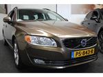Volvo V70 D4 Summum LEDER NAVI AFN. TREKHAAK AUTOMAAT BLIS CRUISE CONTROL NIEUW STAAT !!