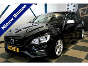 Volvo V60 bjr 2014 2.0 D4 133kW 181pk 6-bak R-DESIGN BNS CLIMA   CRUISE   NAVI SENSUS CONNECT   SPORTSTOELEN