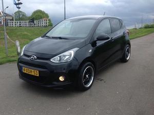 Hyundai i10 1.0I I-MOTION Bj2014 leer navigatie 37000km!nieuwprijs 14500euro!