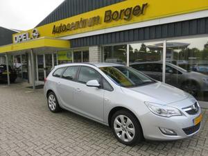 Opel Astra Sports Tourer 1.4 AUTOMAAT TURBO 140PK EDITION Plus  17`LM Airco Navi