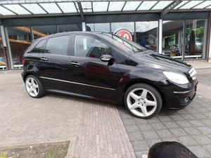 Mercedes-Benz B-klasse 150, Airco, LM Velgen, PDC, Half Leder