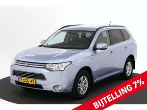 Mitsubishi Outlander 2.0 PHEV BUSINESS EDITION Clima,Cruise,Navi,Trekhaak,pdc v a,etc!!