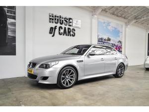 BMW 5-serie M5 E60 V10 E60 Nieuwstaat !! Vol alle Opties !!
