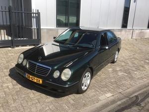 Mercedes-Benz E-klasse 220 CDI Avantgarde Automaat