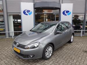 Volkswagen Golf 1.6 TDI STYLE BLUEMOTION 5-DEURS CLIMATRONIC CRUISE PARROT