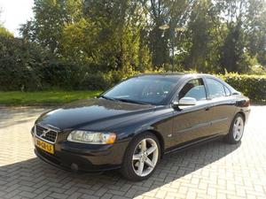 Volvo S60 2.4 EDITION , FULL LEDER, AIRCO, FACELIFT FRONT AND BACK !!, APK 01-2-2018 !!!!!! NETTE INRUIL BESPR