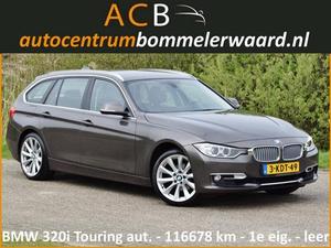 BMW 3-serie 320, Touring 320i automaat High Executive Zwart leer