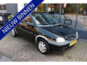 Opel Corsa 1.4I-16V CDX ZEER NETJES,NAP !!!