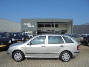 Skoda Fabia Combi 1.4 189 dkm. Automaat. Airco. Cruise. PDC.