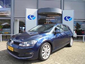 Volkswagen Golf 1.6 TDI HIGHLINE DSG AUTOMAAT 5-DEURS Navigatie Climatronic Sportstoelen 17`-velgen