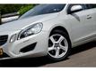 Volvo V60 T3 150pk Summum 132DKM NAVI XENON LEER 17INCH