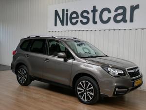 Subaru Forester 2.0 i AWD CVT-Automaat Premium met leer en navigat