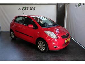 Toyota Yaris 1.3 VVTI SOL MMT  OF €137 P M  AUTOMAAT   PDC