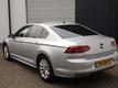 Volkswagen Passat 1.6 TDI 120PK DSG Connected R-line, Navi, Panoramadak, Half-Lede