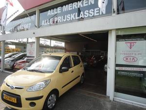 Hyundai i10 1.1 ACTIVE 5DEURS a.s. zondag geopend 12:00 - 17:00  m.u.v. Mizarstraat