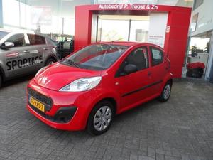 Peugeot 107 1.0 ACCESS ACCENT 5Drs. Airco  Trekhaak