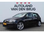 Volkswagen Golf 1.6 TDI BLUEMOTION Clima, Navigatie, Cruise, Trekhaak, 17`` Lichtmetalen velgen