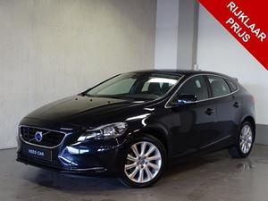 Volvo V40 2.0 T3 Momentum