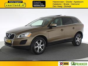 Volvo XC60 J  D4 Summum Aut.   xenon panoramadak navi leder