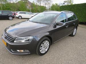 Volkswagen Passat Variant 1.6 TDI Comf. Executive BM NIEUW MODEL! Navi, PDC, vol opties! PRIJSVERLAGING!