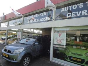 Daihatsu Terios 1.5-16V EXPEDITION 2WD AIRCO DEALER ONDERHOUDEN a.s. zondag geopend 12:00 - 17:00  m.u.v. Mizarstraa