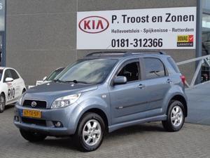 Daihatsu Terios 1.5-16V EXCLUSIVE AUTOMAAT AIRCO a.s. zondag geopend 12:00 - 17:00  m.u.v. Mizarstraat