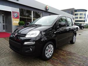 Fiat Panda 0.9 TwinAir 80PK Lounge BTW VRIJ!