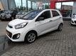 Kia Picanto 1.2 CVVT COMFORT PACK Carbondak a.s. zondag geopend 12:00 - 17:00  m.u.v. Mizarstraat