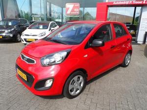 Kia Picanto 1.0 CVVT AIRCO a.s. zondag geopend 12:00 - 17:00  m.u.v. Mizarstraat