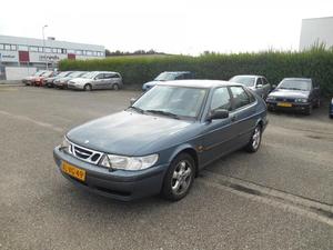 Saab 9-3 2.0 Climate controle a.s. zondag geopend 12:00 - 17:00  m.u.v. Mizarstraat